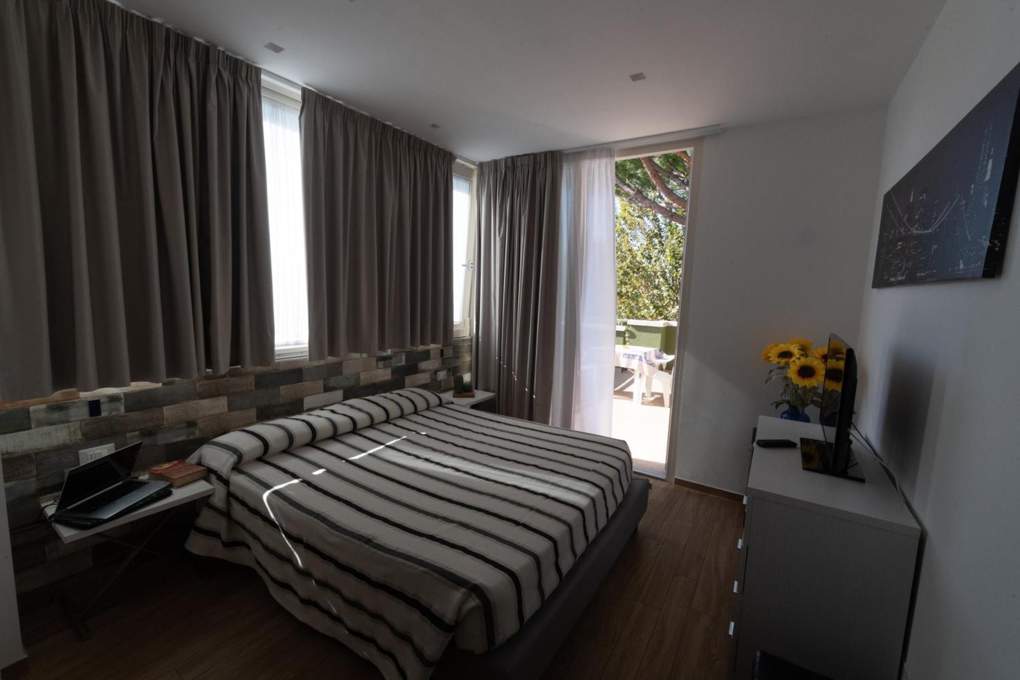 Hotel Etna Riccione Buitenkant foto