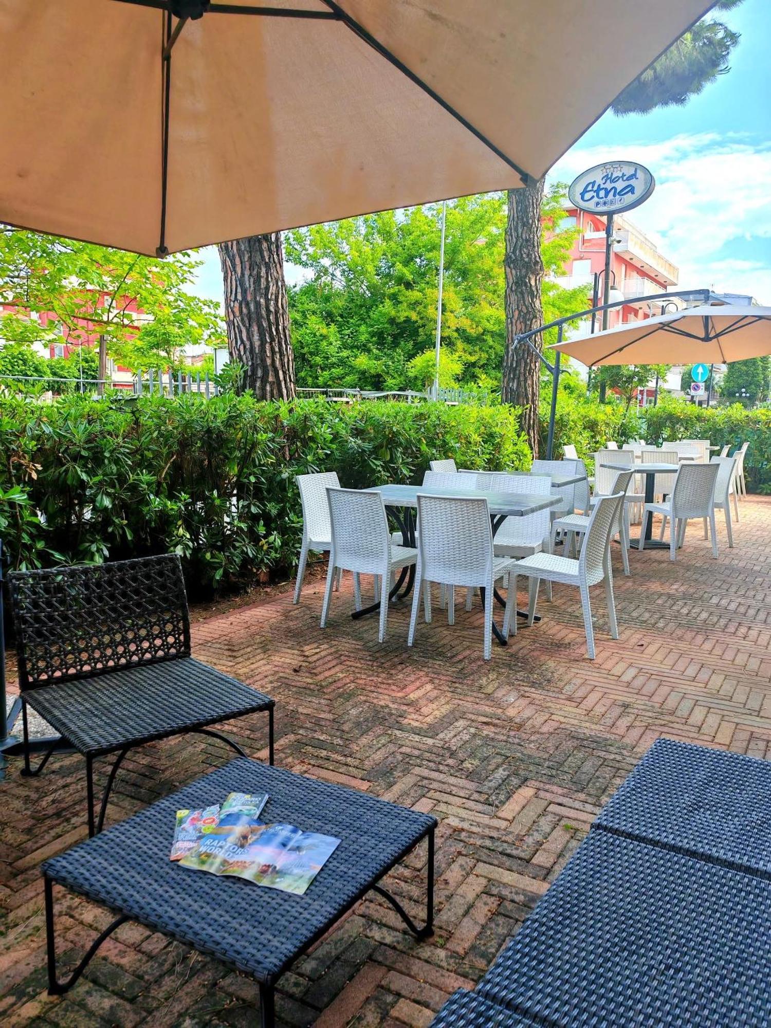Hotel Etna Riccione Buitenkant foto