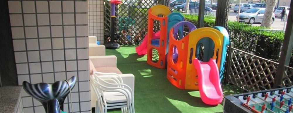 Hotel Etna Riccione Buitenkant foto