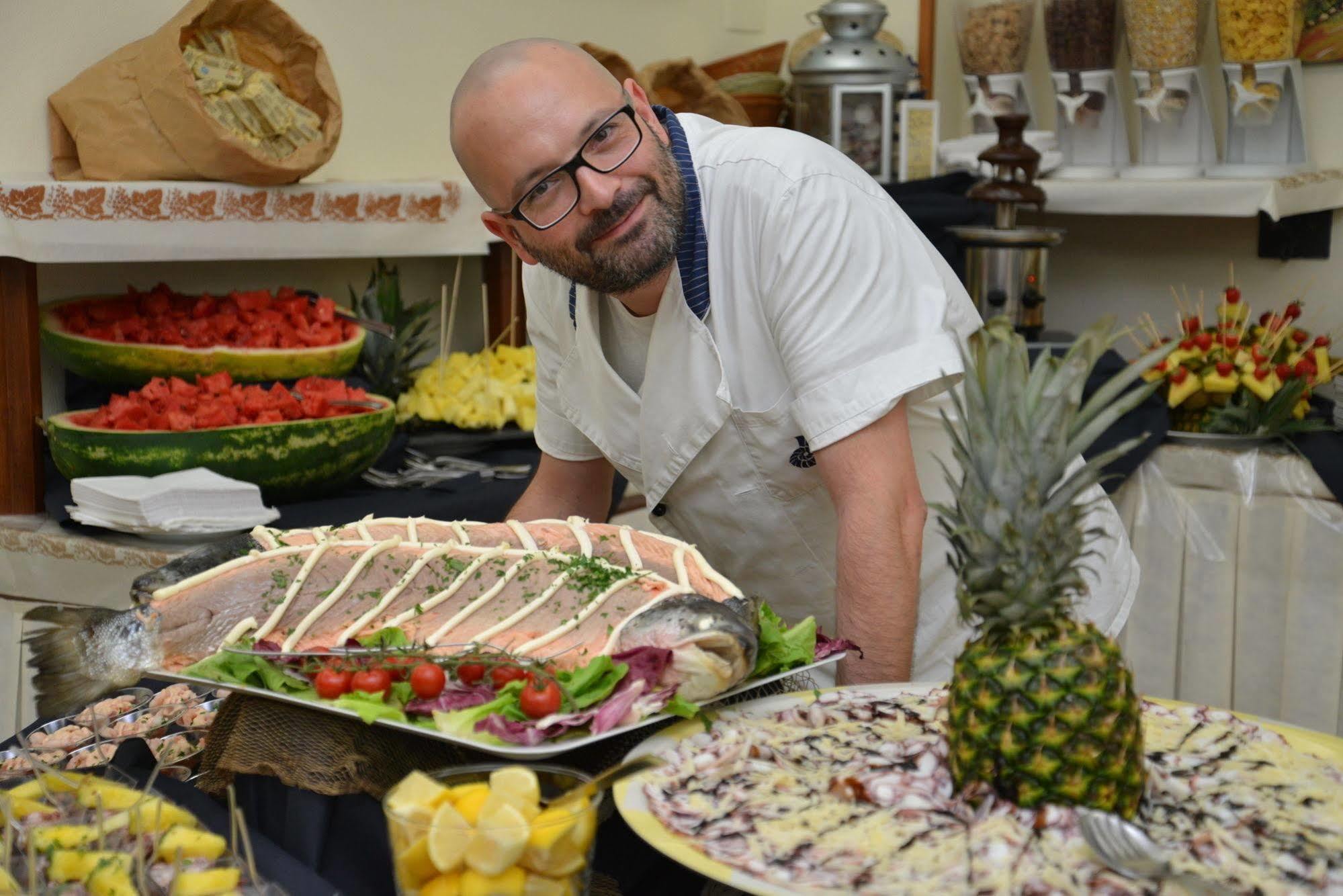 Hotel Etna Riccione Buitenkant foto